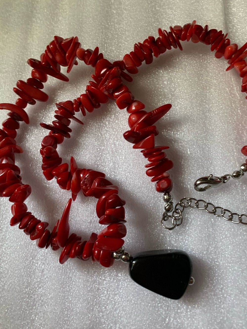 Red Coral Chip Bead Necklace with Black Onyx Pendant